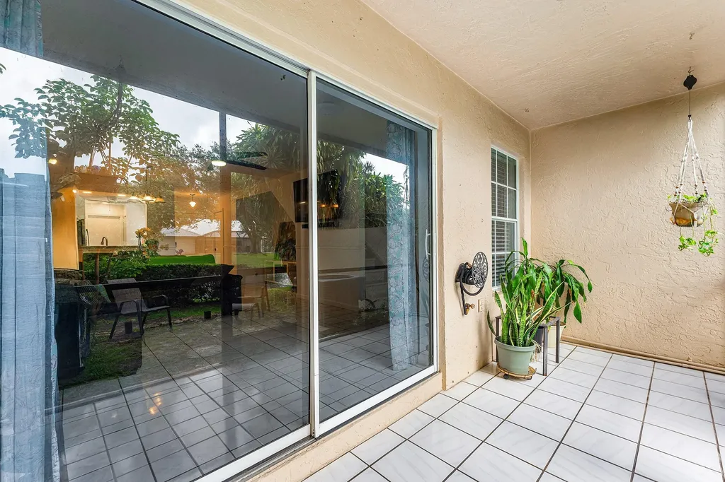 10876 Cypress Glen Drive Coral Springs FL 33071