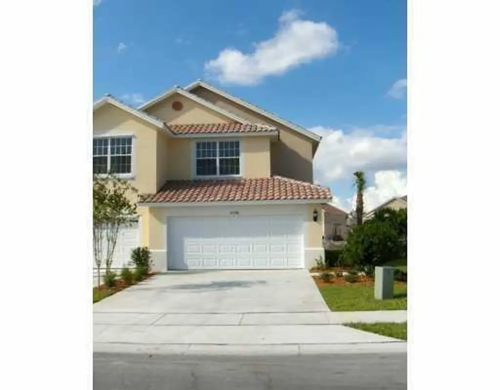 1176 Pinewood Lake Court Greenacres FL 33415
