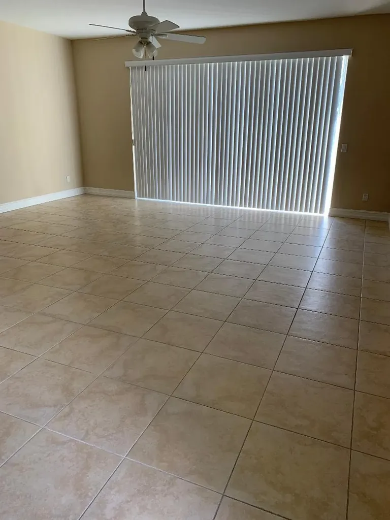 1176 Pinewood Lake Court Greenacres FL 33415