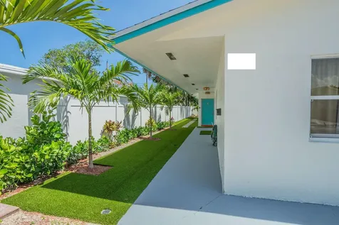 1332 Longwood Street West Palm Beach FL 33401