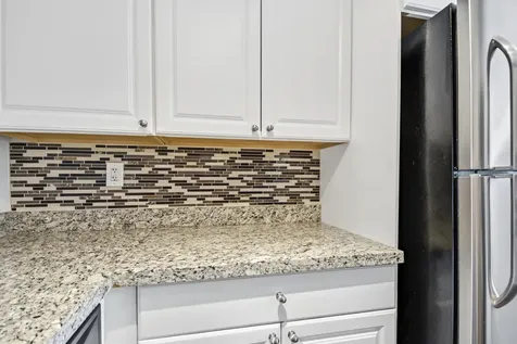 307 Palm Circle E Pembroke Pines FL 33025