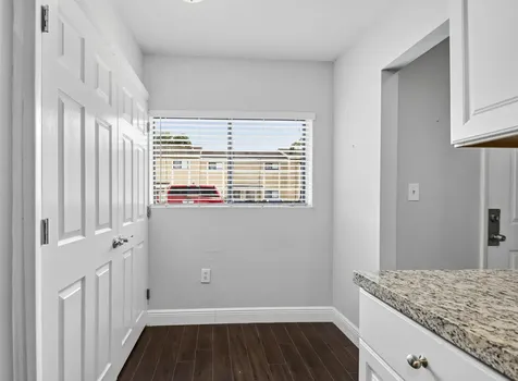 307 Palm Circle E Pembroke Pines FL 33025