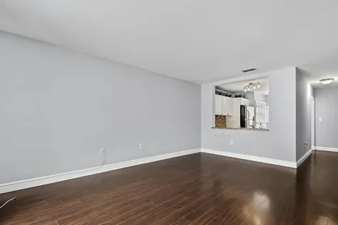 307 Palm Circle E Pembroke Pines FL 33025
