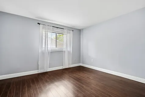 307 Palm Circle E Pembroke Pines FL 33025