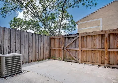 307 Palm Circle E Pembroke Pines FL 33025