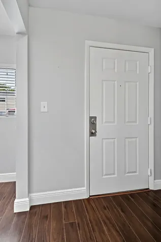 307 Palm Circle E Pembroke Pines FL 33025