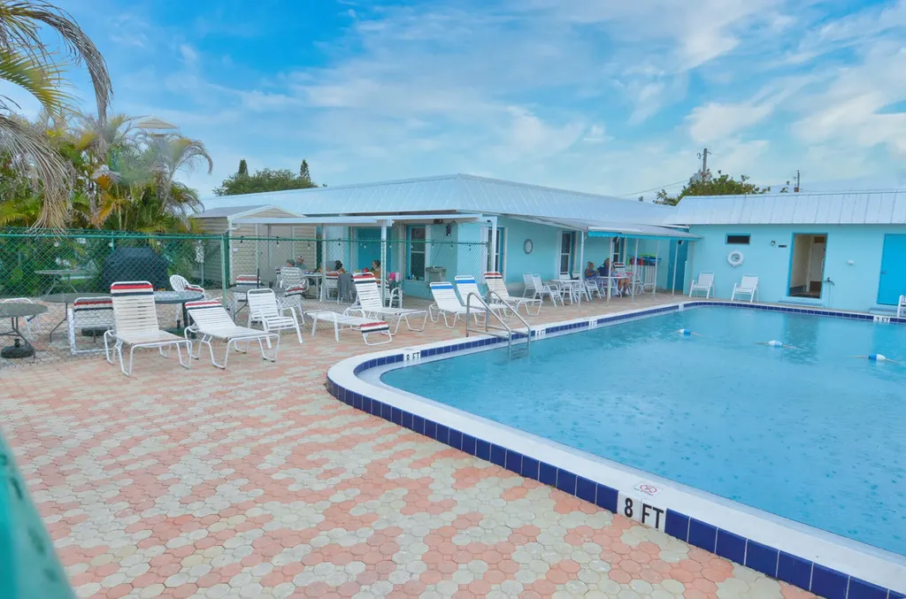 8400 SE Eagle Avenue Hobe Sound FL 33455