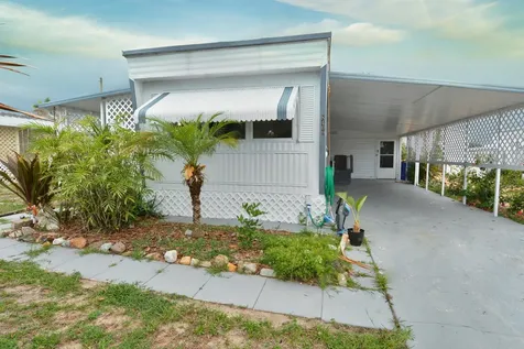 8400 SE Eagle Avenue Hobe Sound FL 33455