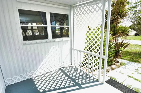 8400 SE Eagle Avenue Hobe Sound FL 33455