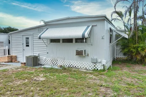 8400 SE Eagle Avenue Hobe Sound FL 33455