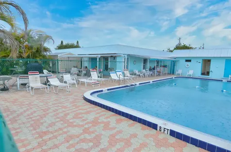 8400 SE Eagle Avenue Hobe Sound FL 33455
