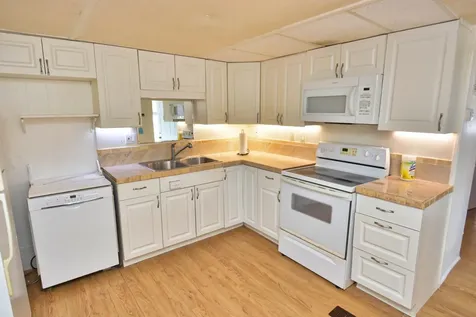 8400 SE Eagle Avenue Hobe Sound FL 33455