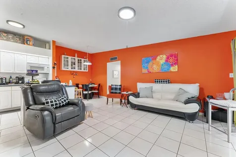 9342 S Belfort Circle Tamarac FL 33321