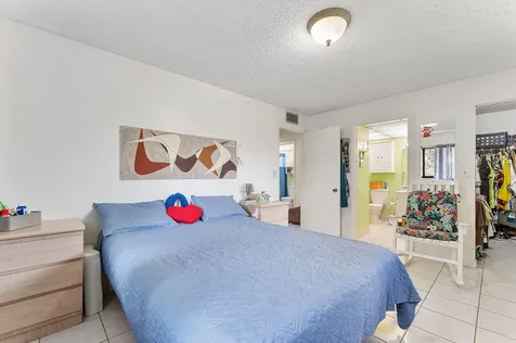 9342 S Belfort Circle Tamarac FL 33321
