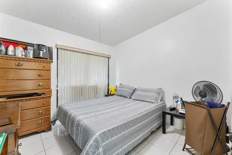 9342 S Belfort Circle Tamarac FL 33321