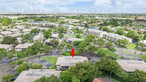 9342 S Belfort Circle Tamarac FL 33321
