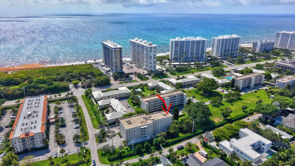 950 De Soto Road Boca Raton FL 33432