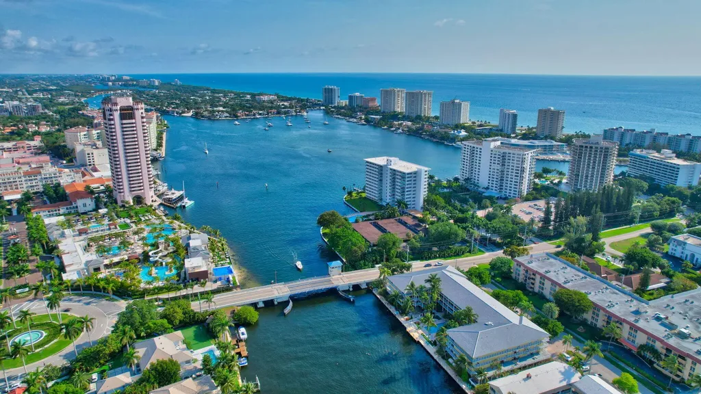 950 De Soto Road Boca Raton FL 33432