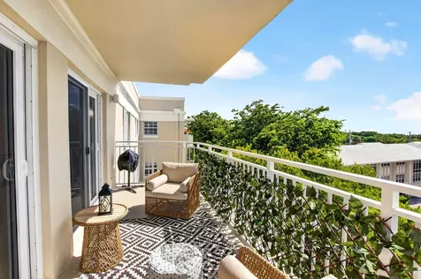 950 De Soto Road Boca Raton FL 33432