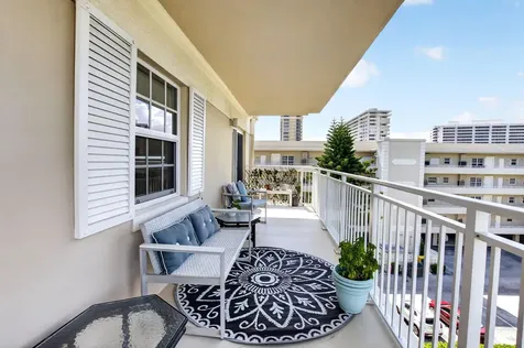 950 De Soto Road Boca Raton FL 33432