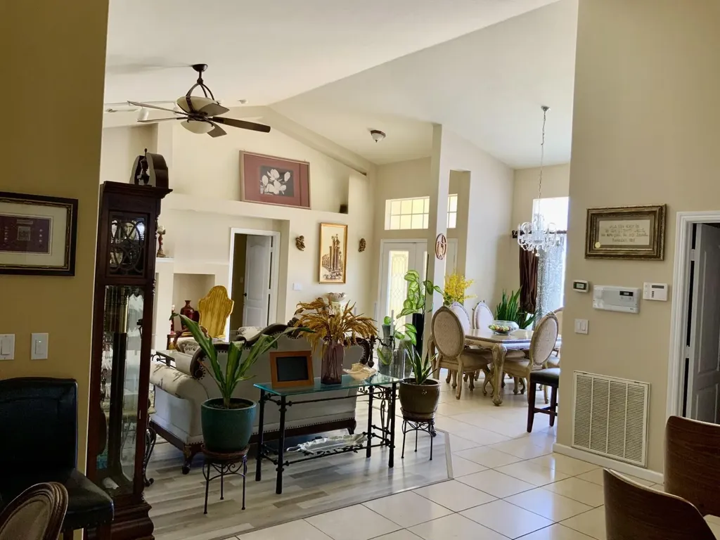 485 SW Dagget Avenue Port St Lucie FL 34953