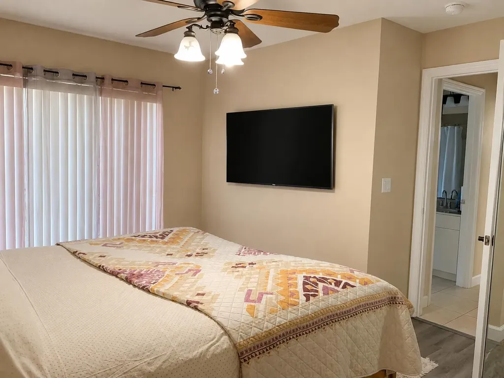 485 SW Dagget Avenue Port St Lucie FL 34953