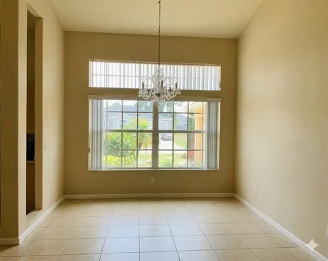 485 SW Dagget Avenue Port St Lucie FL 34953