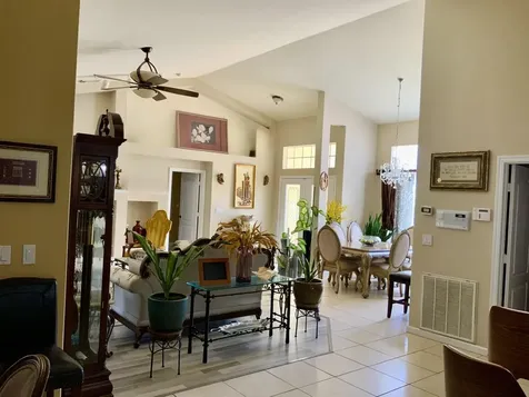 485 SW Dagget Avenue Port St Lucie FL 34953
