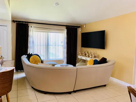485 SW Dagget Avenue Port St Lucie FL 34953