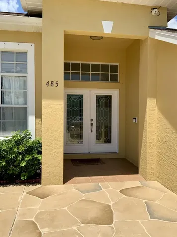 485 SW Dagget Avenue Port St Lucie FL 34953
