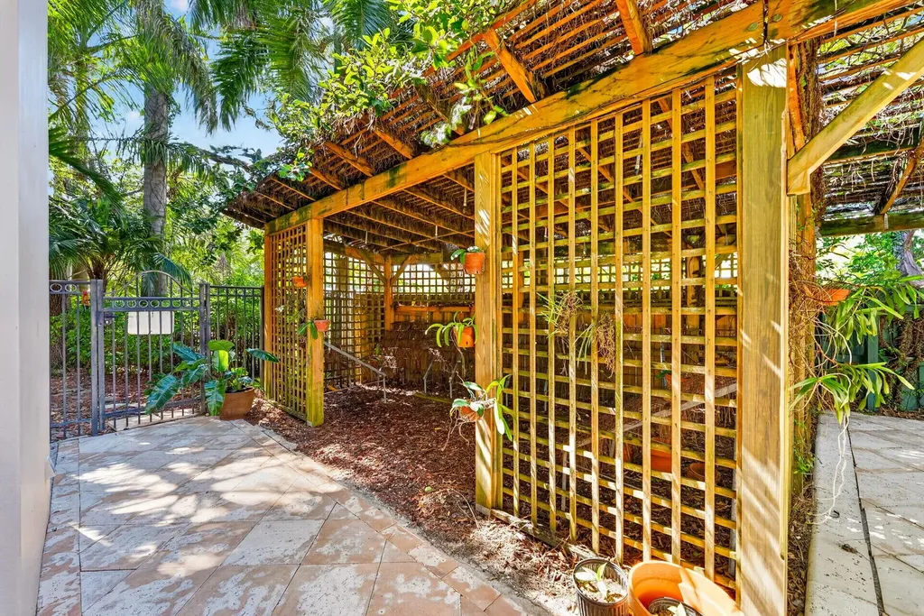 829 Coconut Drive Fort Lauderdale FL 33315
