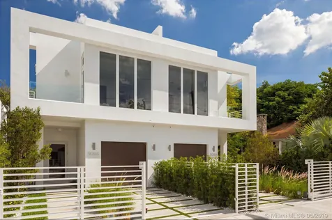3123 Elizabeth Street Miami FL 33133