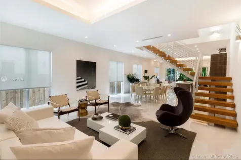 3123 Elizabeth Street Miami FL 33133