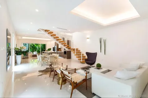 3123 Elizabeth Street Miami FL 33133