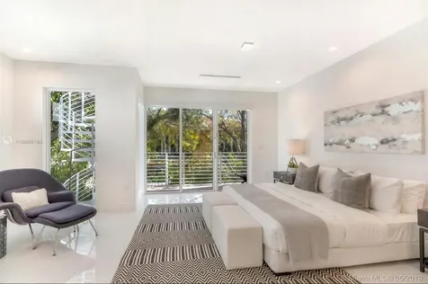 3123 Elizabeth Street Miami FL 33133