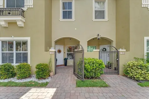 128 Lake Monterey Circle Boynton Beach FL 33426