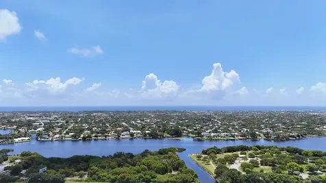 128 Lake Monterey Circle Boynton Beach FL 33426