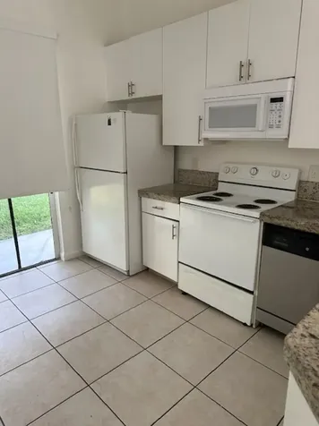 1056 NE 39th Avenue Homestead FL 33033