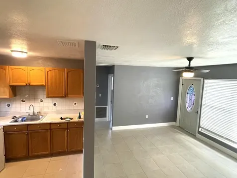 571 Sioux Road Lantana FL 33462