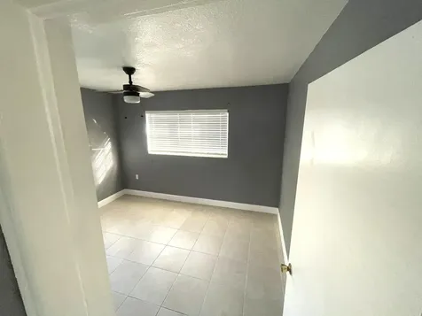 571 Sioux Road Lantana FL 33462
