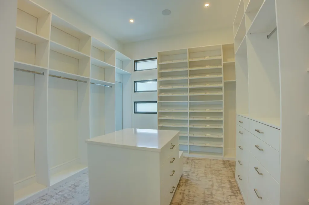 2801 NE 36th Street Lighthouse Point FL 33064