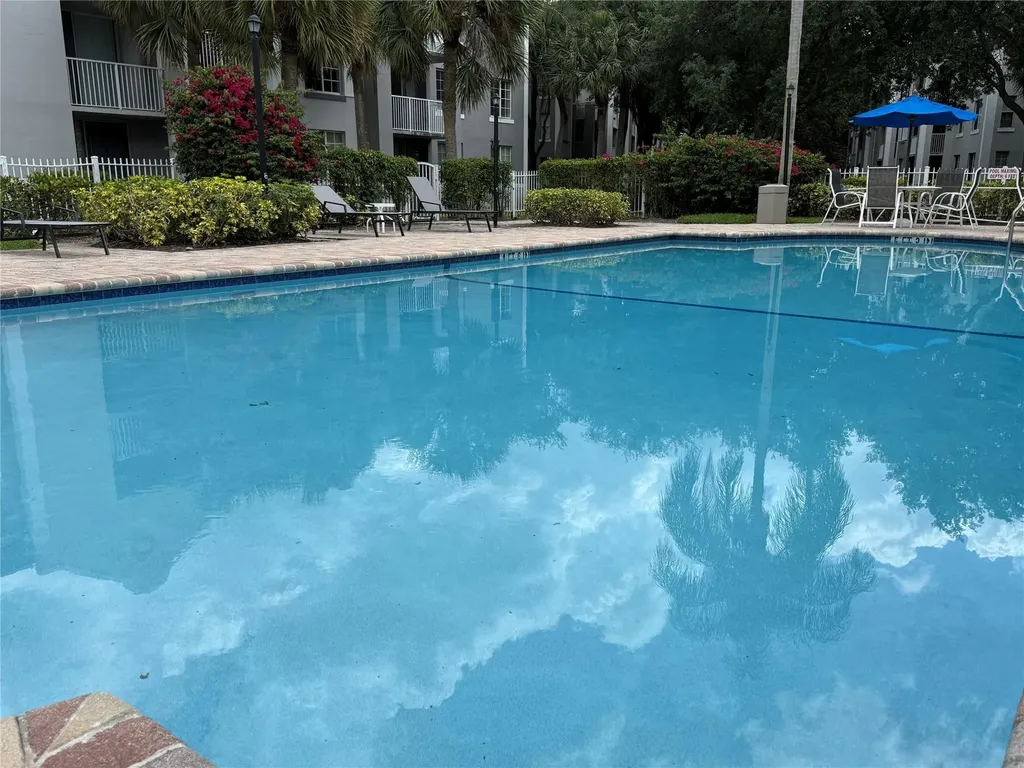 11165 SW 6th Street Pembroke Pines FL 33025