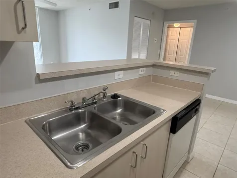 11165 SW 6th Street Pembroke Pines FL 33025