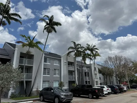 11165 SW 6th Street Pembroke Pines FL 33025