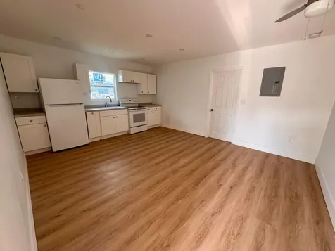 2513 Avenue E Riviera Beach FL 33404