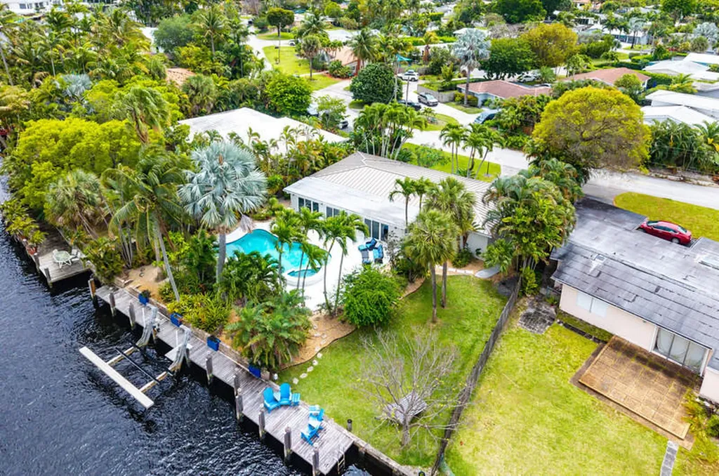 1733 Coral Gardens Drive Wilton Manors FL 33334