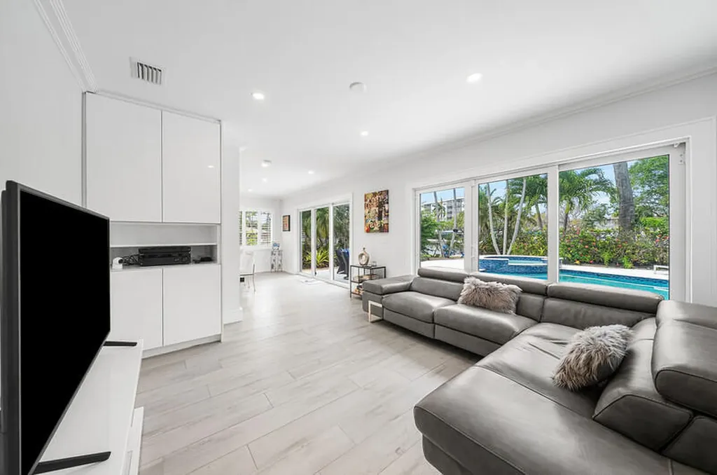 1733 Coral Gardens Drive Wilton Manors FL 33334