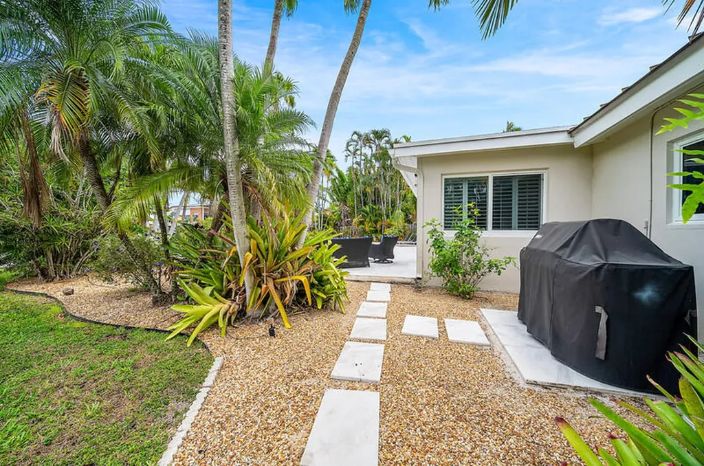 1733 Coral Gardens Drive Wilton Manors FL 33334