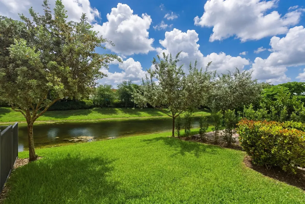 4364 Veleiros Avenue Deerfield Beach FL 33064