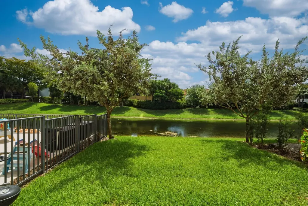 4364 Veleiros Avenue Deerfield Beach FL 33064